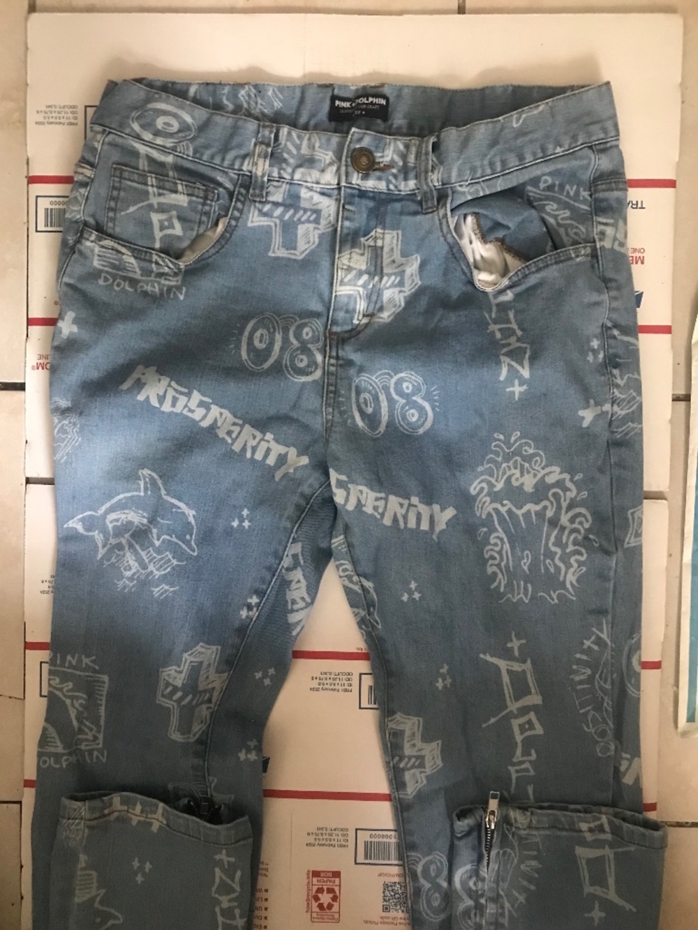 Men’s Rare Pink Dolphin graffiti Skinny jeans Size 32,